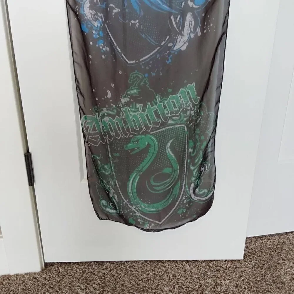 Scarf- Harry Potter House Crest Theme